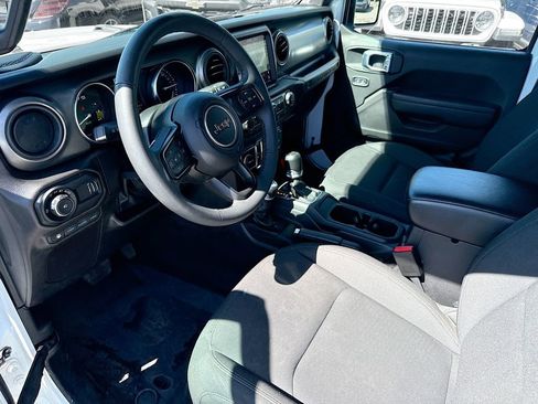 Used 2023 Jeep Wrangler Unlimited w/ Cold Weather Group image 25