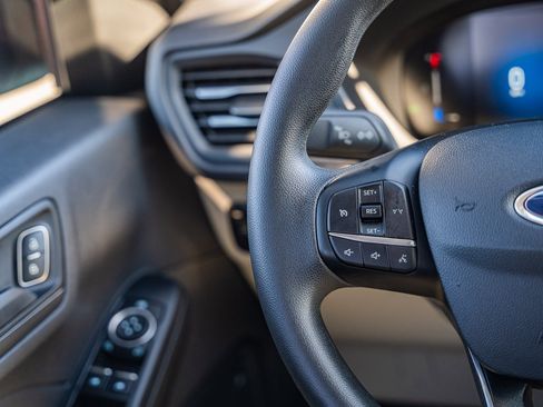 Certified 2025 Ford Escape Active image 25