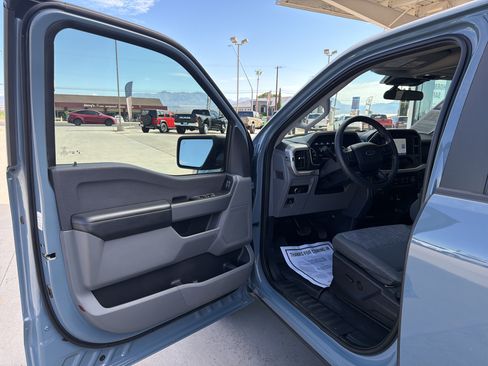 Used 2023 Ford F150 XLT AWD/4WD image 12