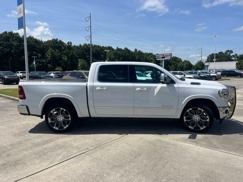 Used 2024 RAM 1500 Limited AWD/4WD image 11