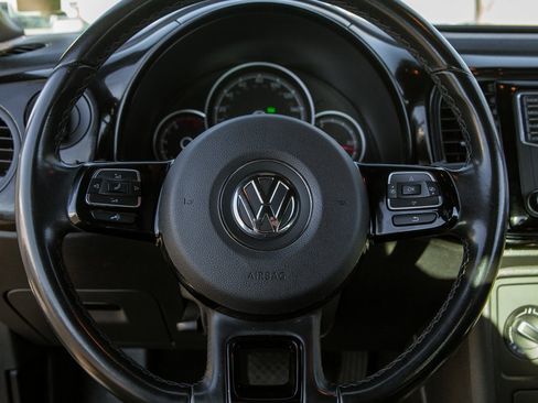 Used 2018 Volkswagen Beetle 2.0T S image 16