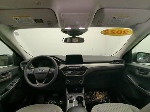 Used 2022 Ford Escape SE image 23