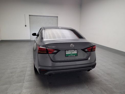 Used 2022 Nissan Altima 2.5 SR FWD image 6