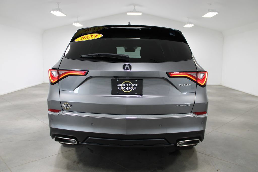 Used 2023 Acura MDX w/ Technology Package AWD/4WD image 9