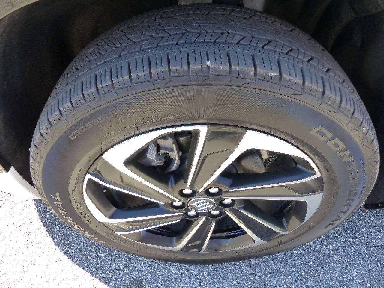 Used 2025 Buick Enclave Sport Touring AWD/4WD image 13
