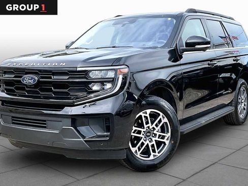 Used 2025 Ford Expedition Active RWD image 1