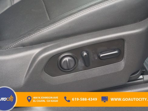 Used 2020 GMC Sierra 1500 SLT w/ SLT Premium Package image 29