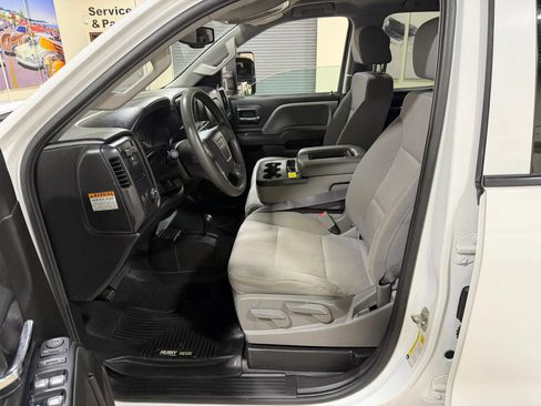 Used 2017 GMC Sierra 2500 4x4 Double Cab w/ Sierra Convenience Package image 32