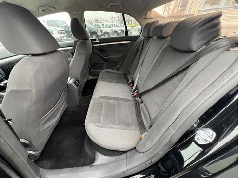 Used 2009 Volkswagen Jetta S image 8