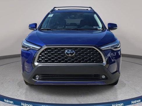 Used 2024 Toyota Corolla Cross XLE w/ Convenience Package AWD/4WD image 3