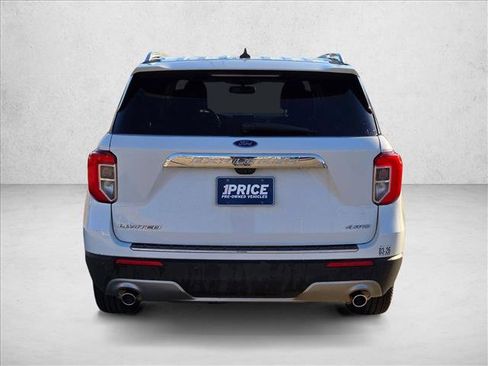Used 2023 Ford Explorer Limited image 7