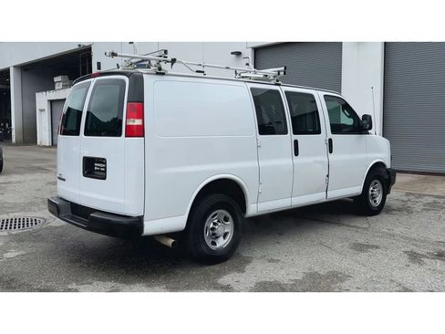 Used 2019 Chevrolet Express 2500 Work Van w/ Driver Convenience Package image 8