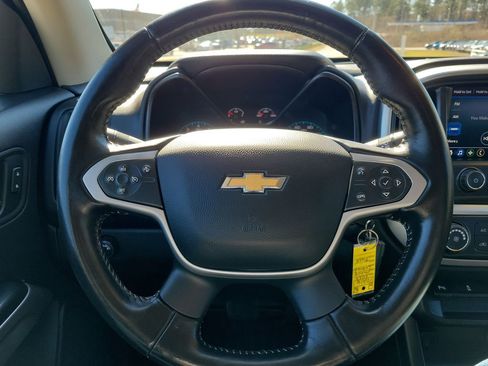Used 2022 Chevrolet Colorado LT w/ Fleet Safety Package image 10
