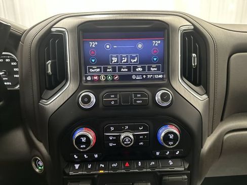 Used 2023 GMC Sierra 2500 Denali AWD/4WD image 18
