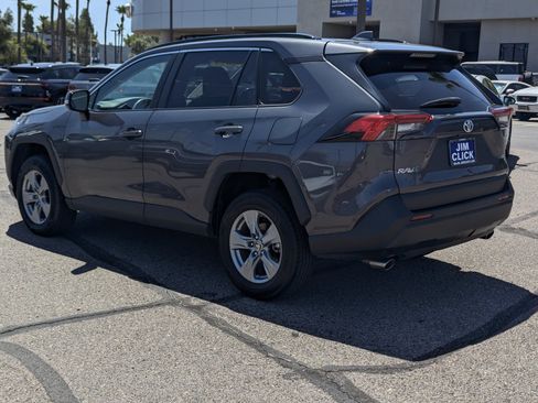 Used 2024 Toyota RAV4 XLE FWD image 4