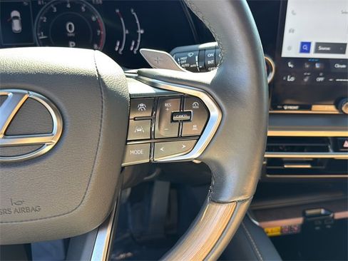 Used 2023 Lexus RX 350 Premium image 17