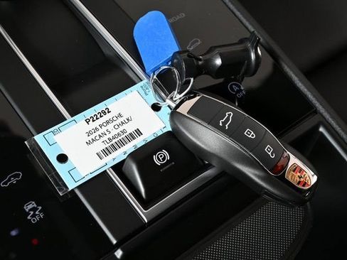 New 2026 Porsche Macan S image 17