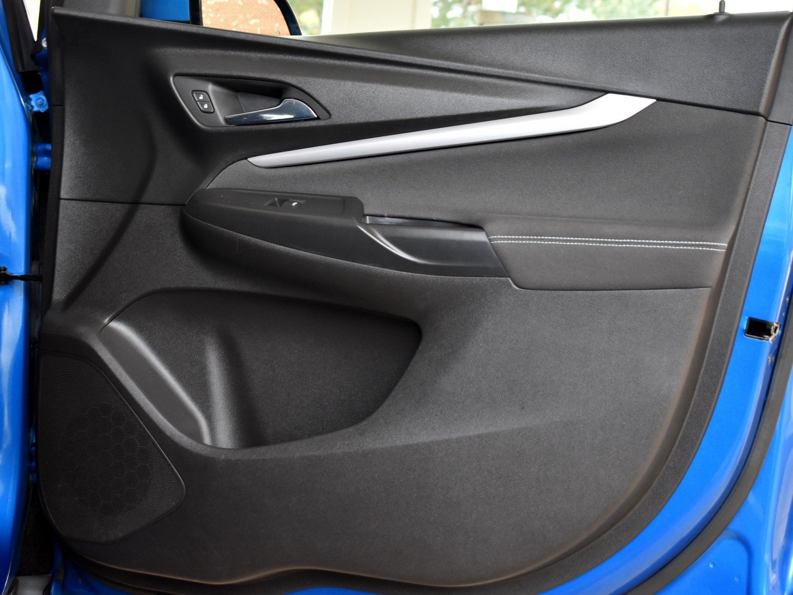 Used 2022 Chevrolet Bolt EUV LT w/ Comfort Package FWD image 33