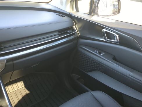 New 2026 Kia Carnival SX Prestige FWD image 21