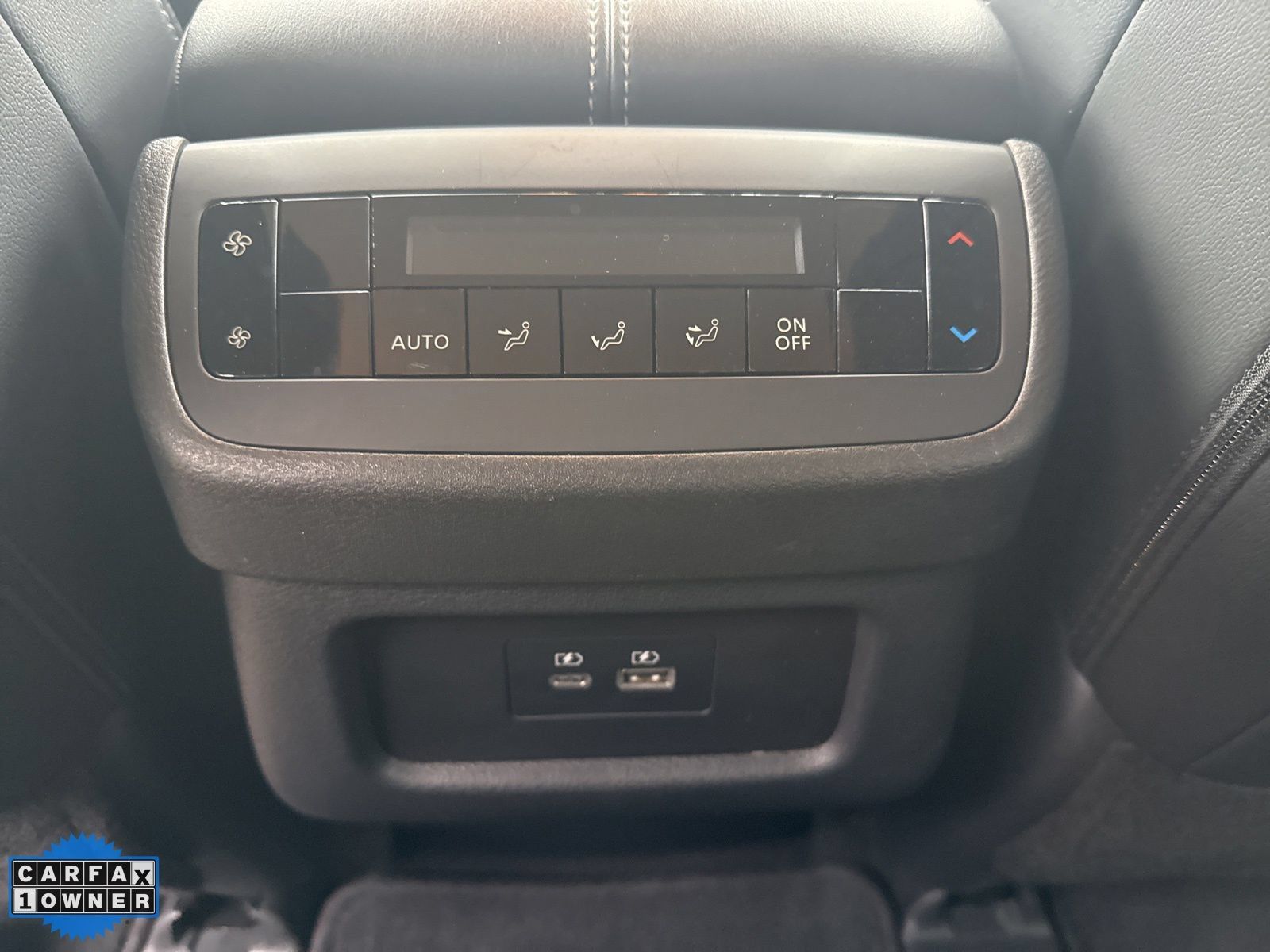 Used 2025 Nissan Pathfinder SL AWD/4WD image 27