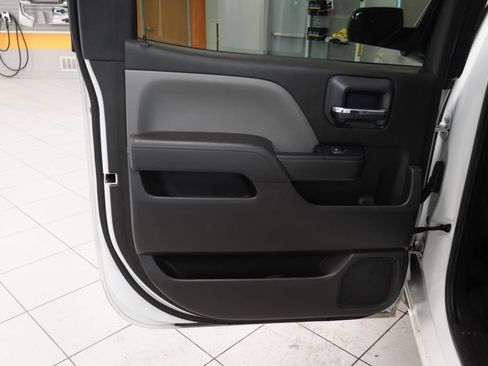 Used 2018 Chevrolet Silverado 1500 W/T w/ WT Convenience Package AWD/4WD image 19