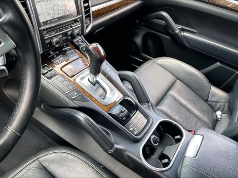 Used 2013 Porsche Cayenne S AWD/4WD image 14