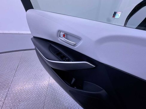 Used 2022 Toyota Corolla SE FWD image 31