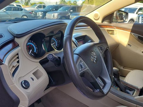 Used 2010 Buick LaCrosse CXL image 10