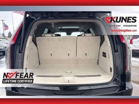 Used 2023 Cadillac Escalade Sport Platinum image 46