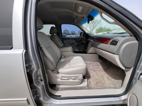 Used 2013 GMC Yukon XL SLT RWD image 39