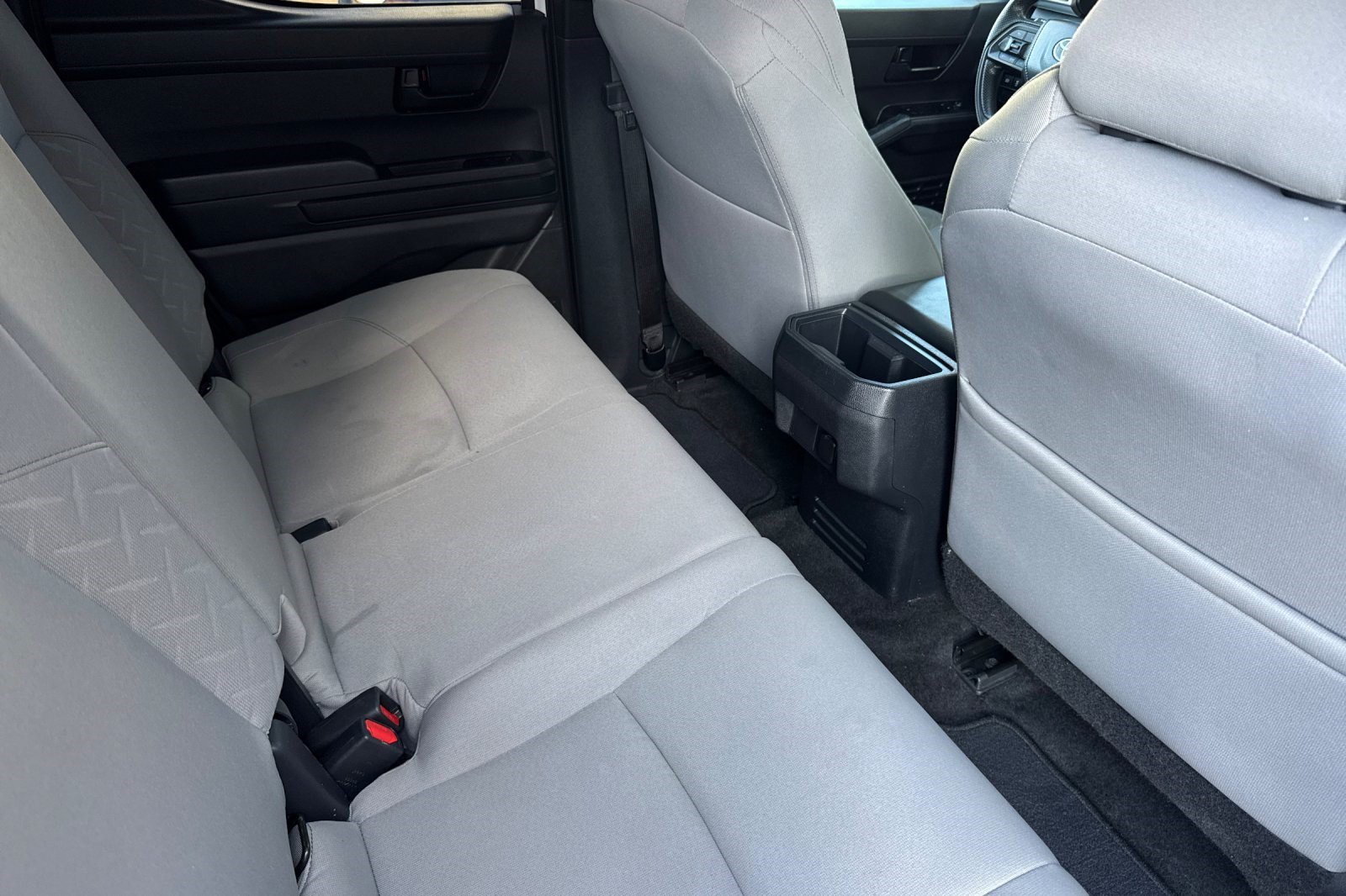Used 2024 Toyota Tacoma SR5 AWD/4WD image 31