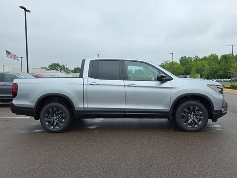 New 2026 Honda Ridgeline Sport image 2