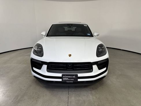 Certified 2023 Porsche Macan AWD/4WD image 10