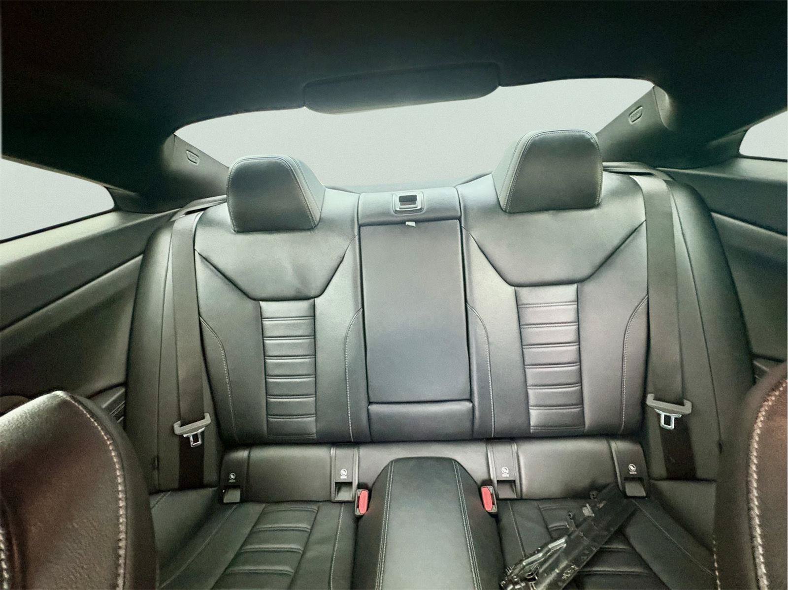 Used 2021 BMW 430i Coupe w/ M Sport Package RWD image 10
