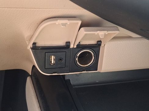 Used 2018 Toyota Camry LE FWD image 22