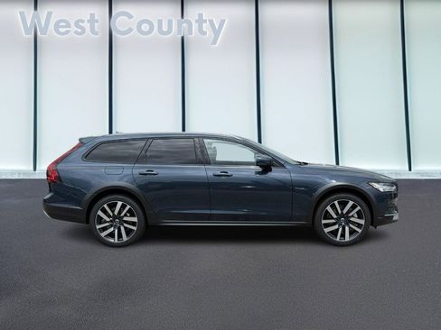 New 2025 Volvo V90 B6 Cross Country Plus w/ Protection Package Premier image 2