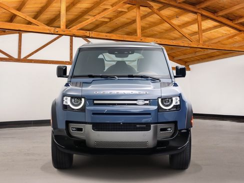Used 2023 Land Rover Defender 110 X-Dynamic SE AWD/4WD image 8