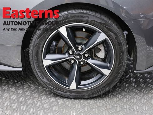 Used 2019 Ford Mustang Coupe RWD image 8
