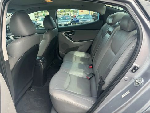 Used 2012 Hyundai Elantra Limited image 16