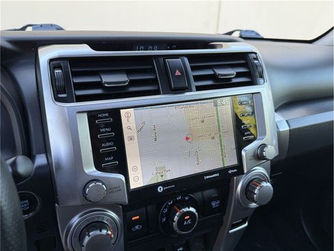 Used 2022 Toyota 4Runner SR5 Premium w/ Moonroof Package RWD image 20