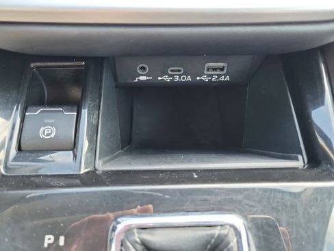 Certified 2023 Subaru Outback Limited image 17