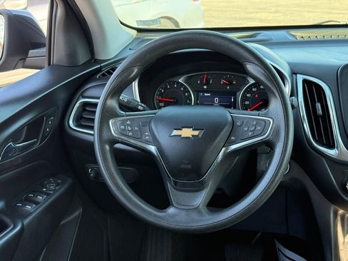 Used 2020 Chevrolet Equinox LT FWD image 12