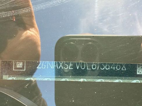 Used 2020 Chevrolet Equinox LS w/ LS Convenience Package image 32