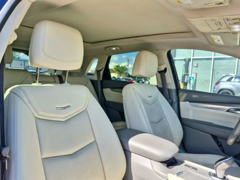 Used 2017 Cadillac XT5 Luxury FWD image 26