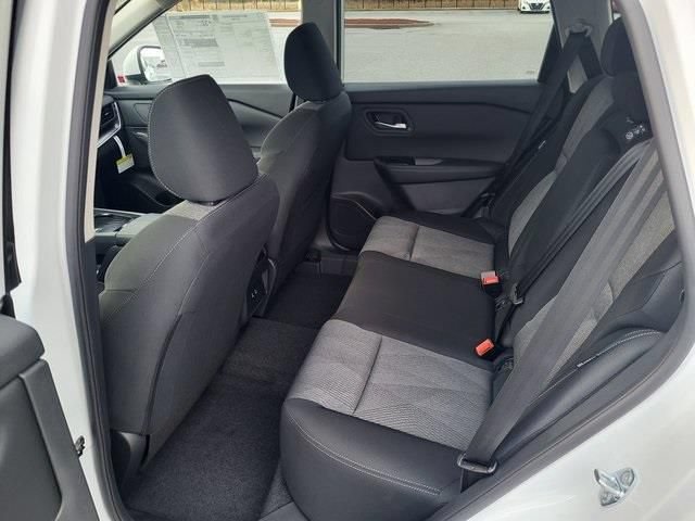 Used 2026 Nissan Rogue SV FWD image 14