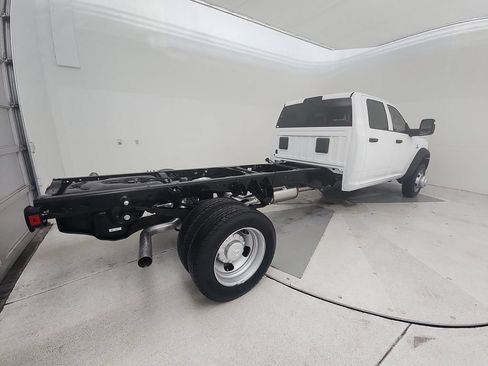 New 2026 RAM 5500 Tradesman w/ Chrome Appearance Group AWD/4WD image 8
