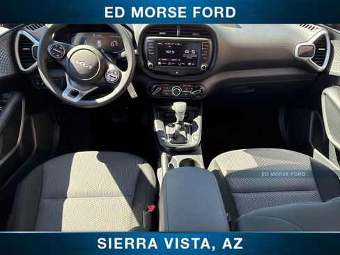 Used 2025 Kia Soul LX FWD image 16