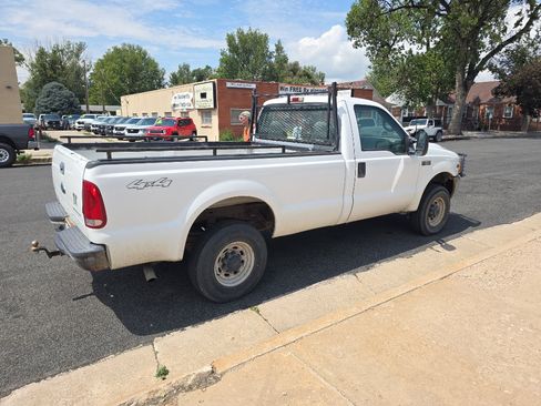 Used 2001 Ford F250 XL AWD/4WD image 4