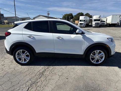 Used 2023 Buick Encore GX Preferred w/ Cold Weather Comfort Package image 2