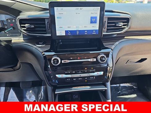Used 2023 Ford Explorer Limited AWD/4WD image 21